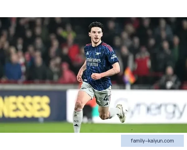 赖斯中场覆盖面持续提升，展现出强大竞争力与战术价值。